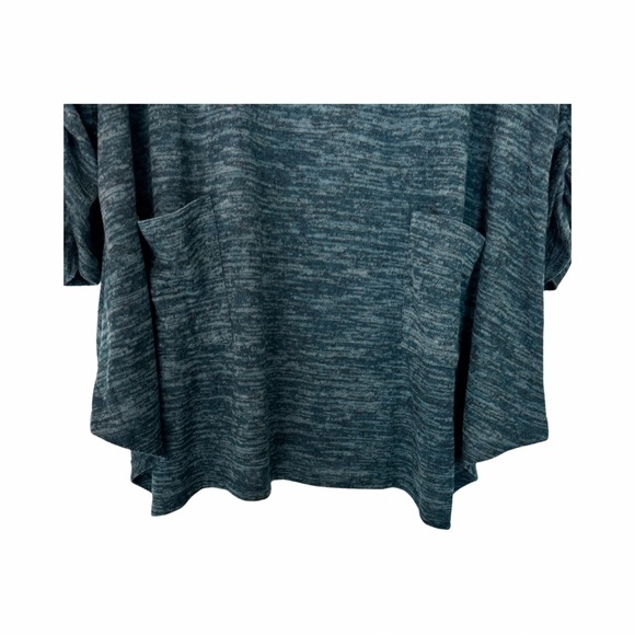 NAÏF velour textured asymmetrical hem 3/4 sleeve sweater size 2X front pockets - Picture 2 of 7